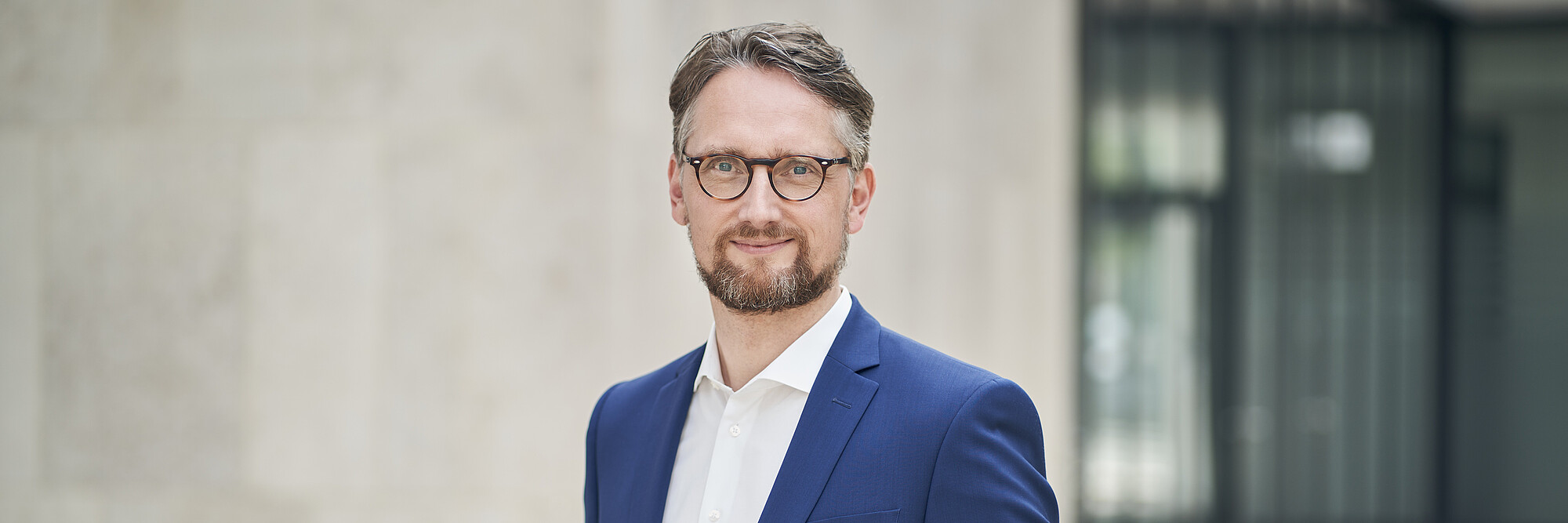 Dr. Nils Häck
